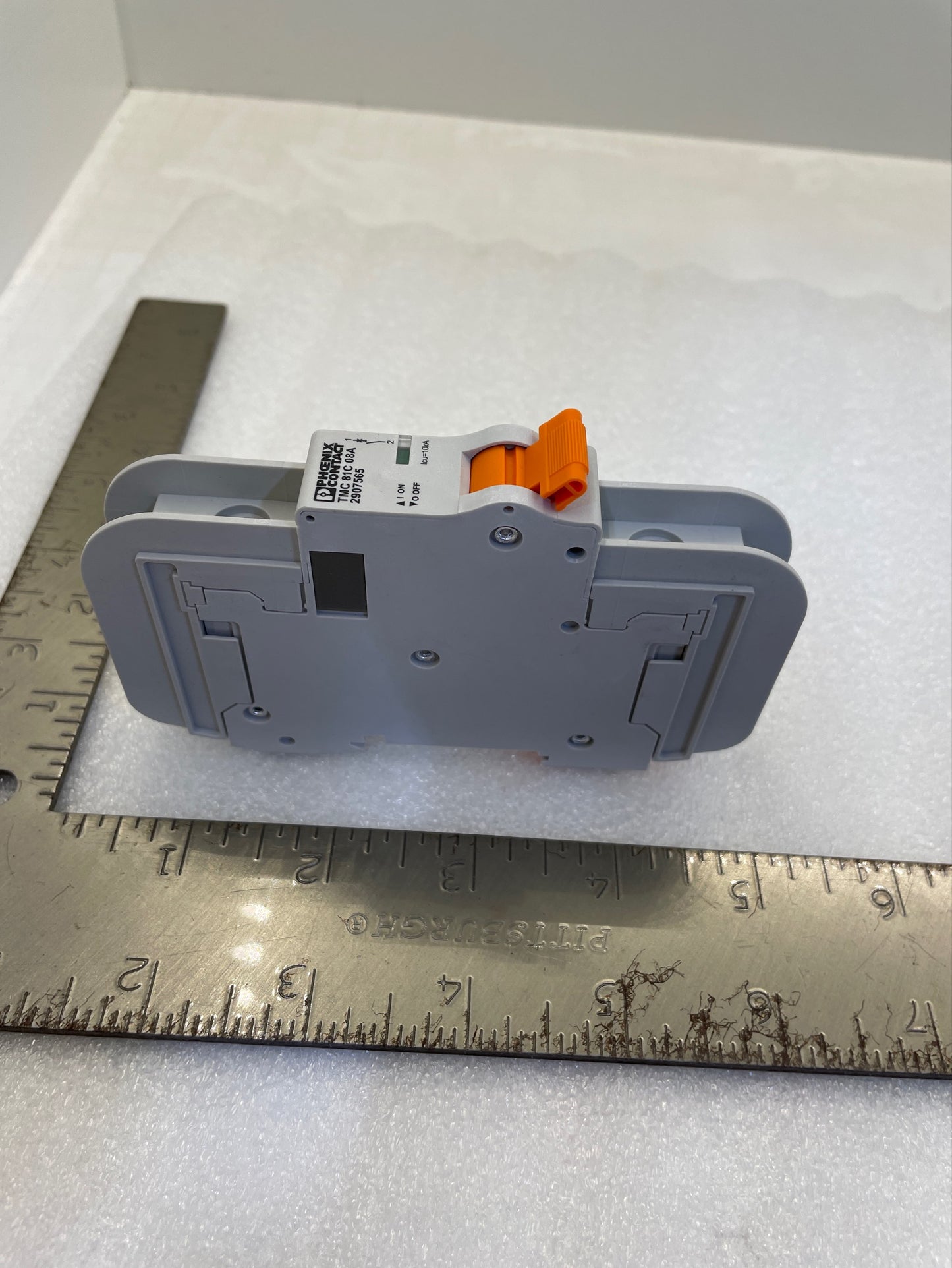 CIRCUIT BREAKER, 1P, ?8A, C CURVE, DIN RAIL MOUNT