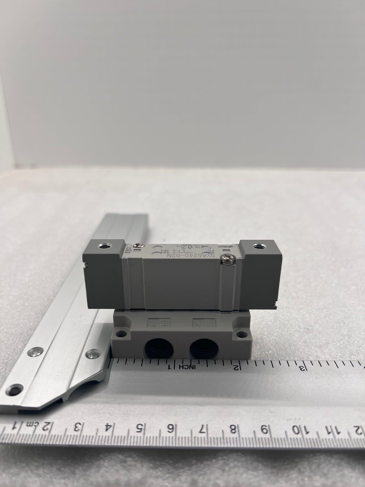 SMC SYA5340-02 Air Pilot Valve & Base Mount 1/4" NPT