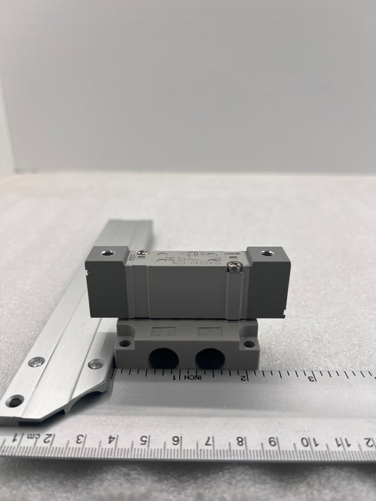 SMC SYA5340-02 Air Pilot Valve & Base Mount 1/4" NPT