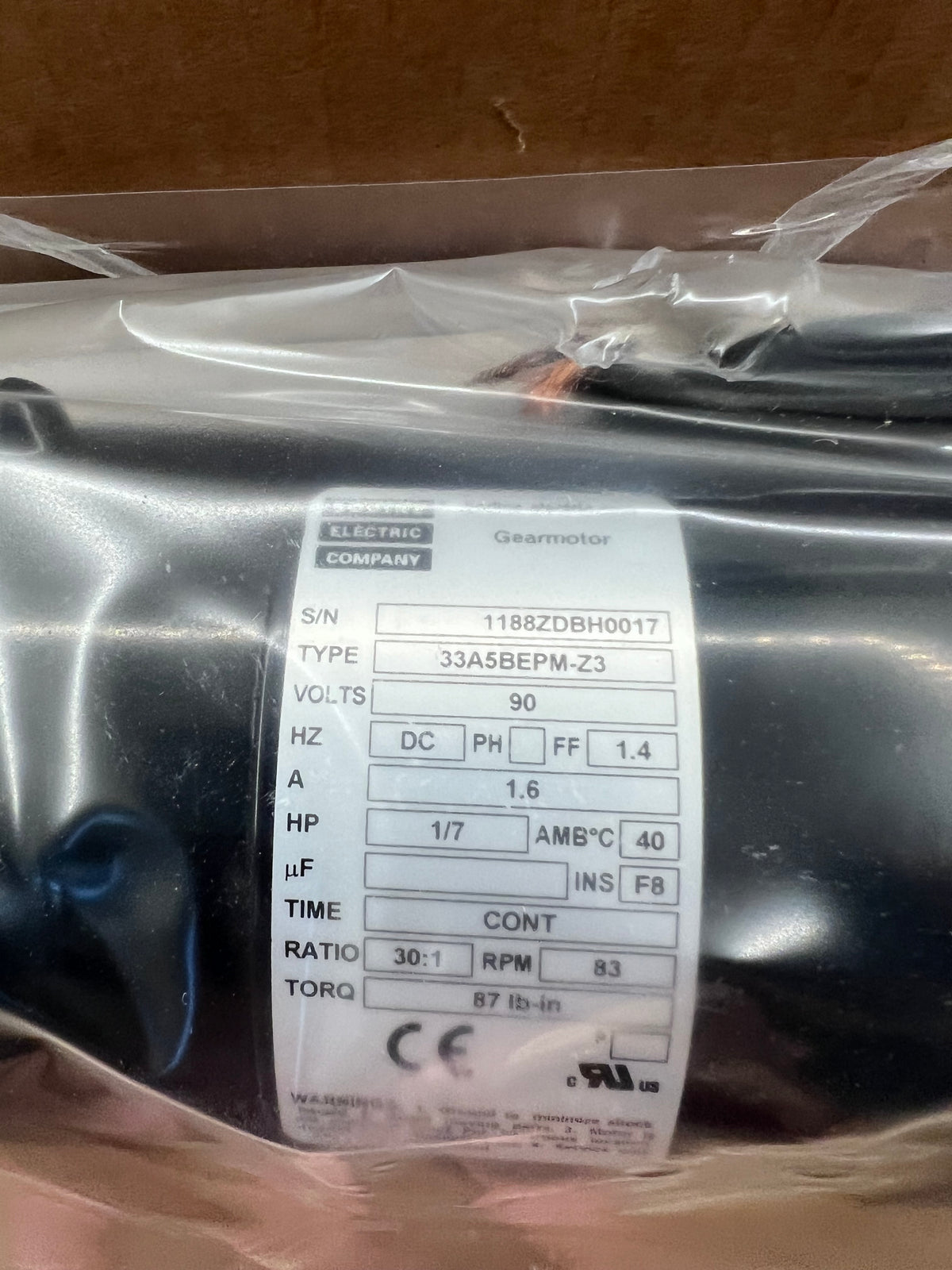 NIB- Bodine Electric 33A5BEPM-Z3 DC Gearmotor 90VDC 1/7HP 83 RPM 30:1 Parallel Shaft